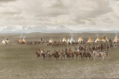 View-from-the-circle-camp-showing-seven-lines-of-the-tribal-parade-McClintock-800-443