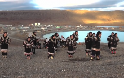 The Ulukhaktok Western Drummers and Dancers – המתופפים והרקדים מאולוקהקטוק